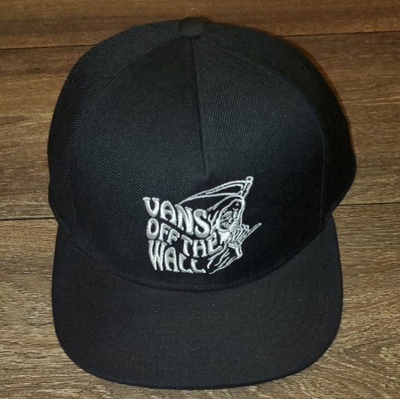 vans off the wall snapback